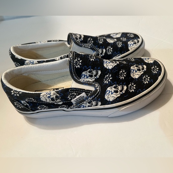 Vans Black and White Skull Slip-On Sneakers - Picture 2 of 5